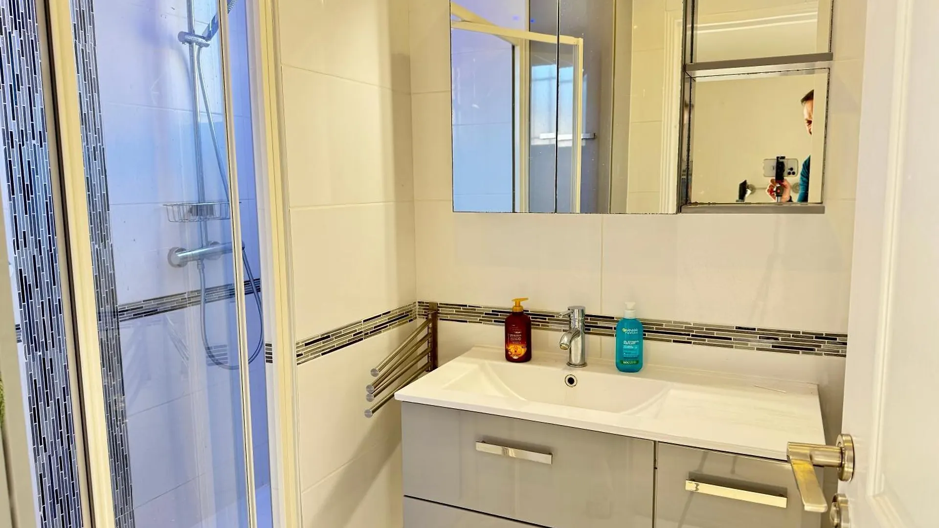 Holiday Sun Villa Villeneuve-Loubet 0*,  Francie