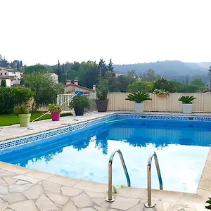  Villa Le Jacaranda