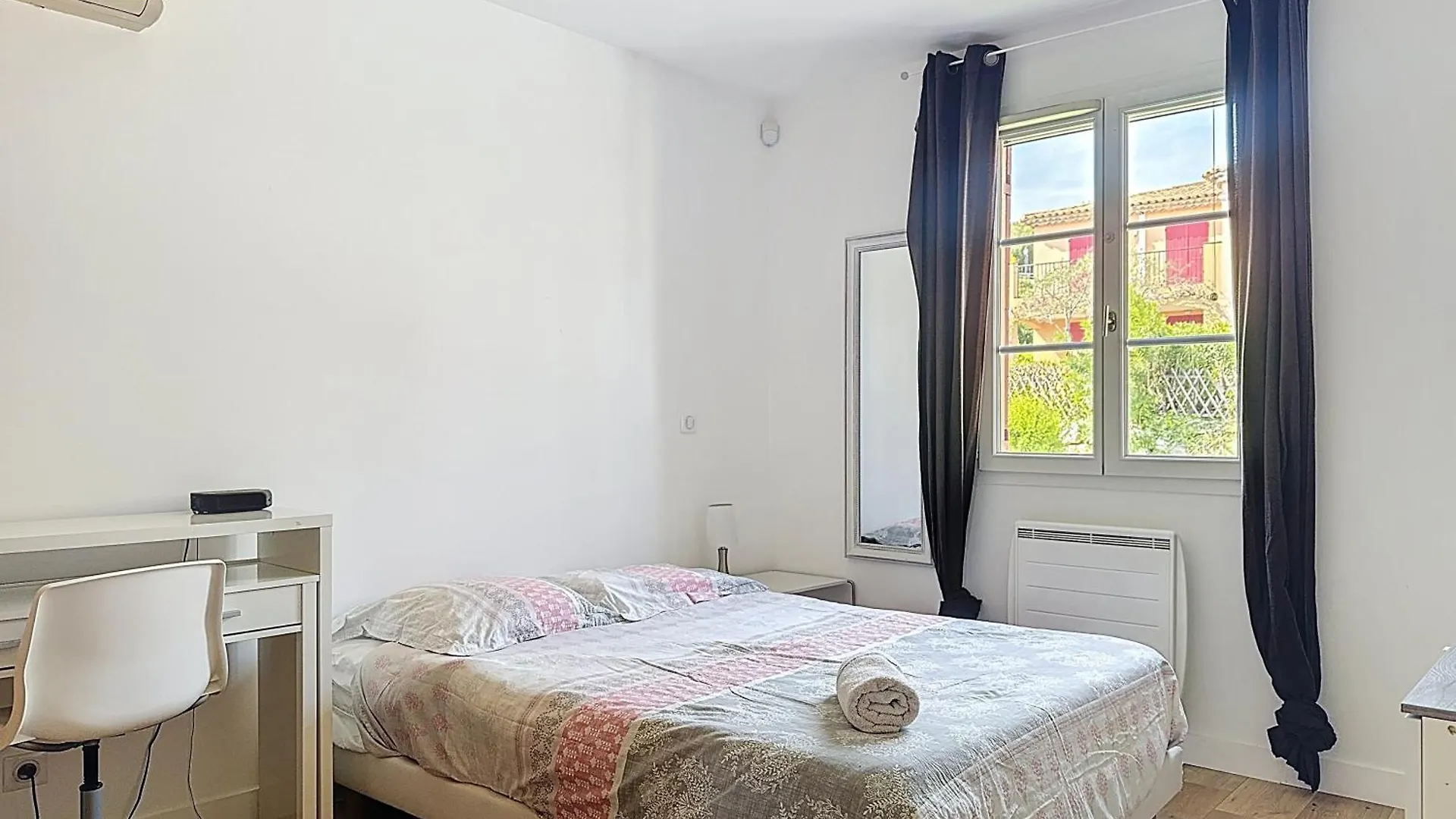 Holiday Sun Villa Villeneuve-Loubet France